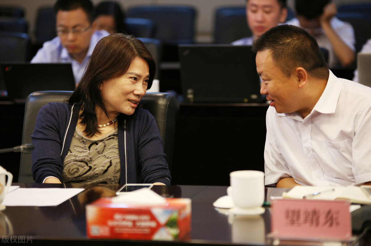 望靖东辞去全部职务,离职格力